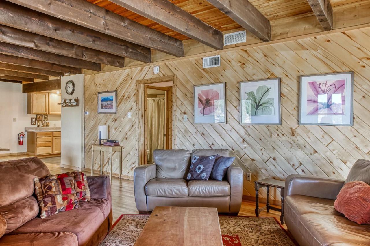 Split Pine Cabin Пагоса Спрингс Екстериор снимка